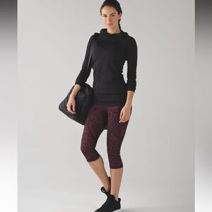 Lululemon Athletica Outrun 17” Crop Black/Plum